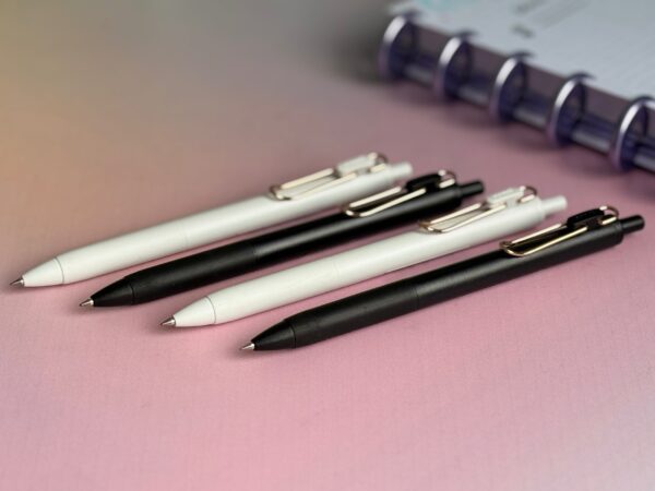 Uni One Rose Gold Clip